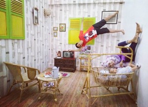 Jungkir Balik UPSIDE DOWN